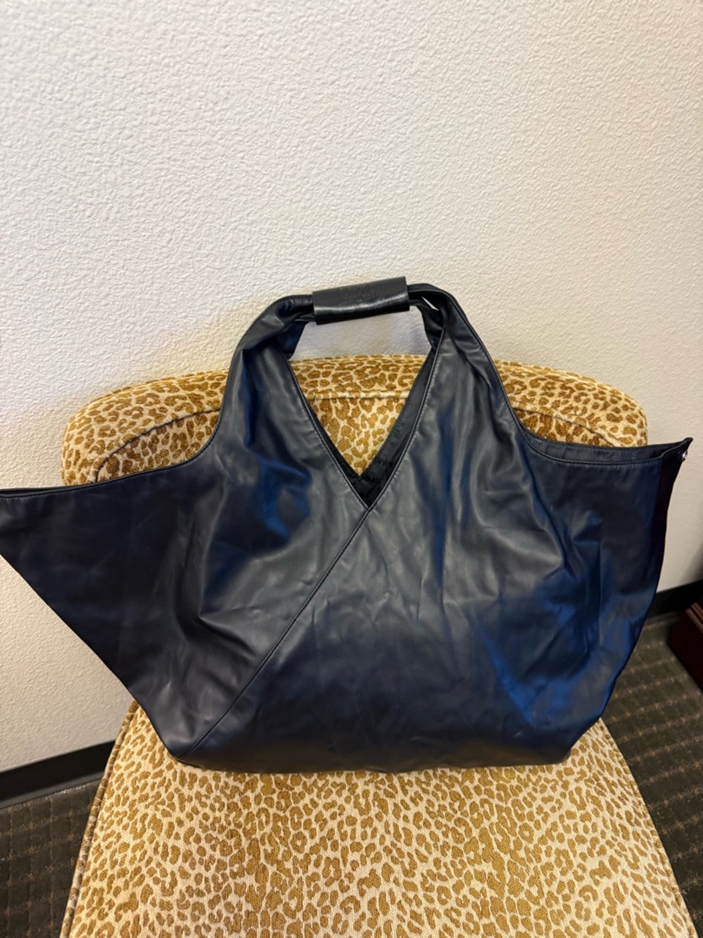 π― Authentic MM6 MAISON MARGIELA Black Shoulder Bag Tote Hobo - Picture 5 of 16